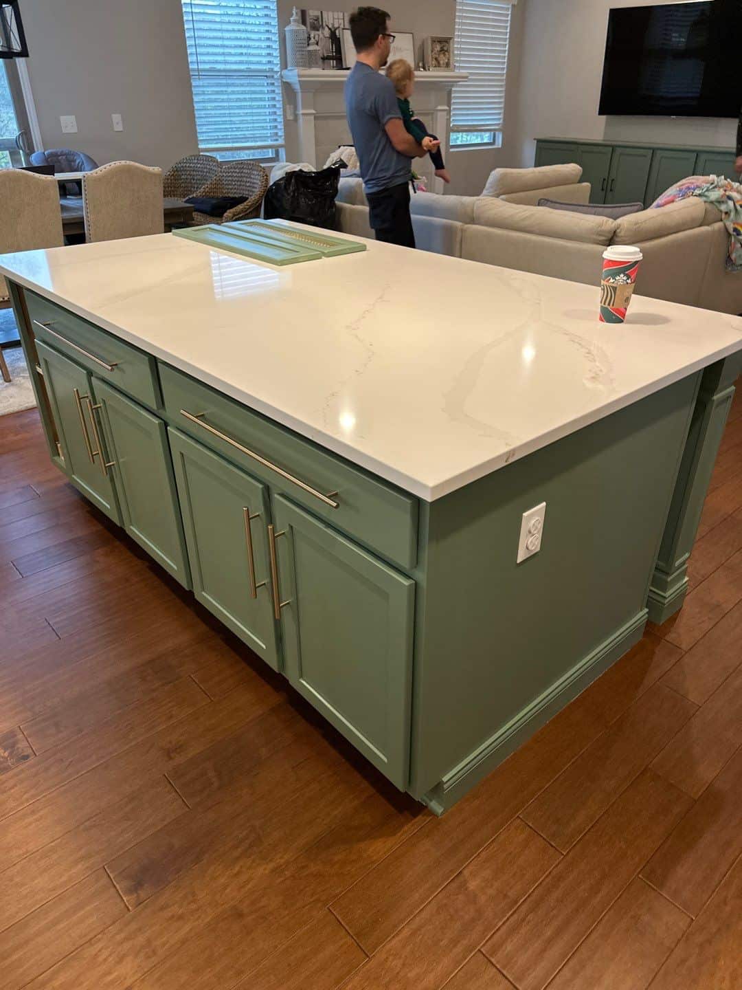 What Grit Sandpaper for Cabinets